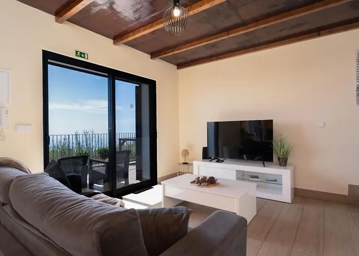 Casa Da Felicidade By Lovelystay